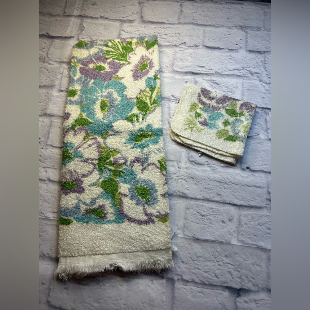 Vintage Cannon Cream and Blue Cotton Towel Set